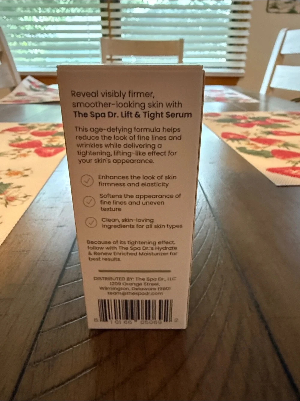 Age Defying Lift & Tight Serum — White